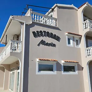 Pensjonat Pansion Restoran Marin, Posedarje