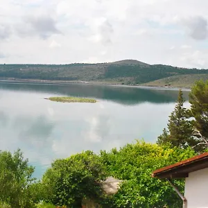 Apartament Bonaca, Posedarje